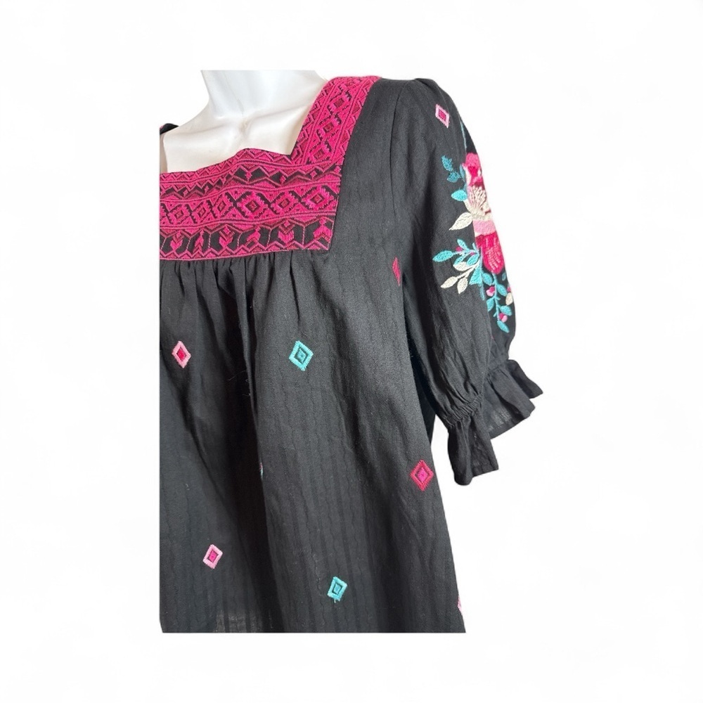 Savanna Jane Women's Black Floral Embroidered Blouse Size M - Picture 3 of 6